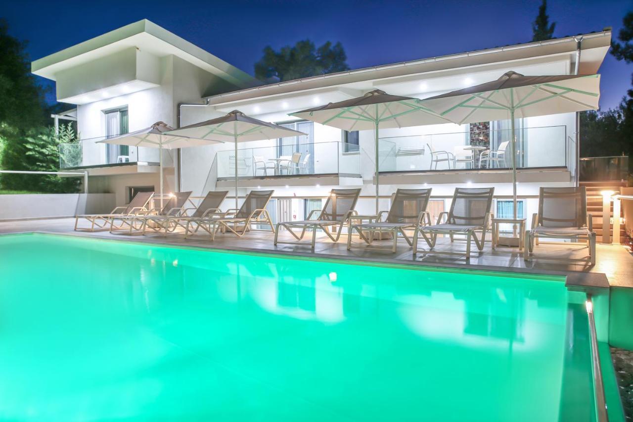 The Elegant Apartments Potos Exterior photo